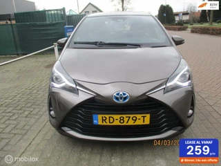 Hoofdafbeelding Toyota Yaris Toyota Yaris 1.5 Hybrid Executive