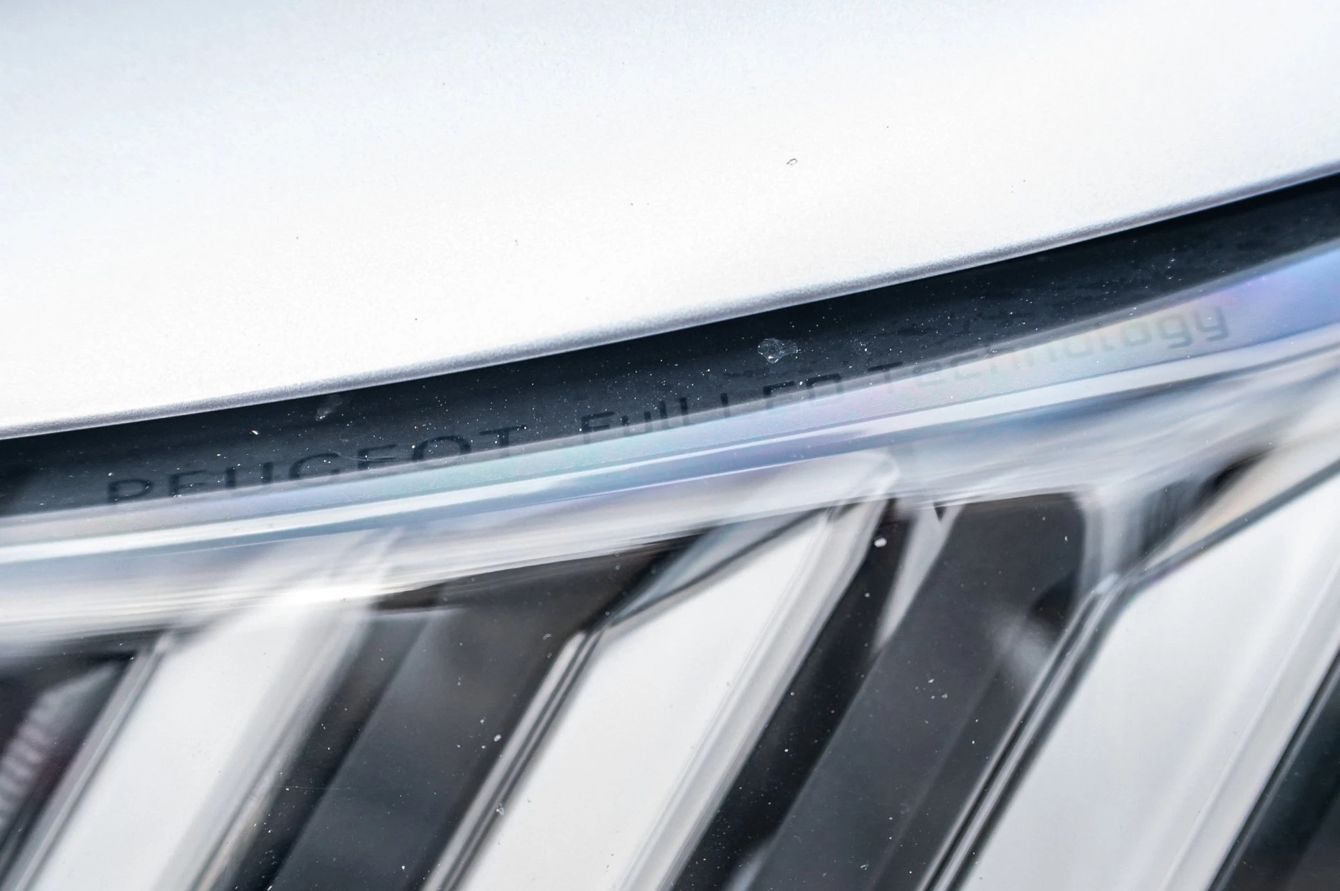 Hoofdafbeelding Peugeot e-2008