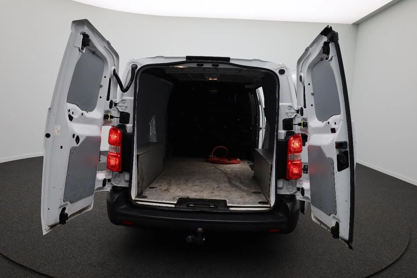 Hoofdafbeelding Peugeot e-Expert