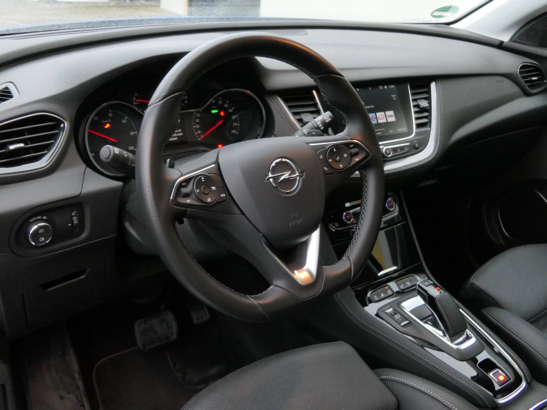 Hoofdafbeelding Opel Grandland X