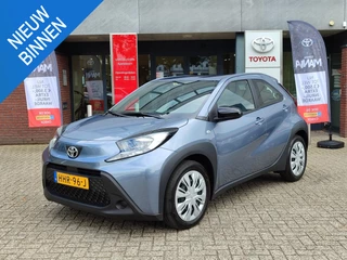Hoofdafbeelding Toyota Aygo Toyota Aygo X 1.0 VVT-i MT Play AIRCO AD-CRUISE CAMERA APPLE/ANDROID EL-RAMEN/SPIEGELS NL-AUTO