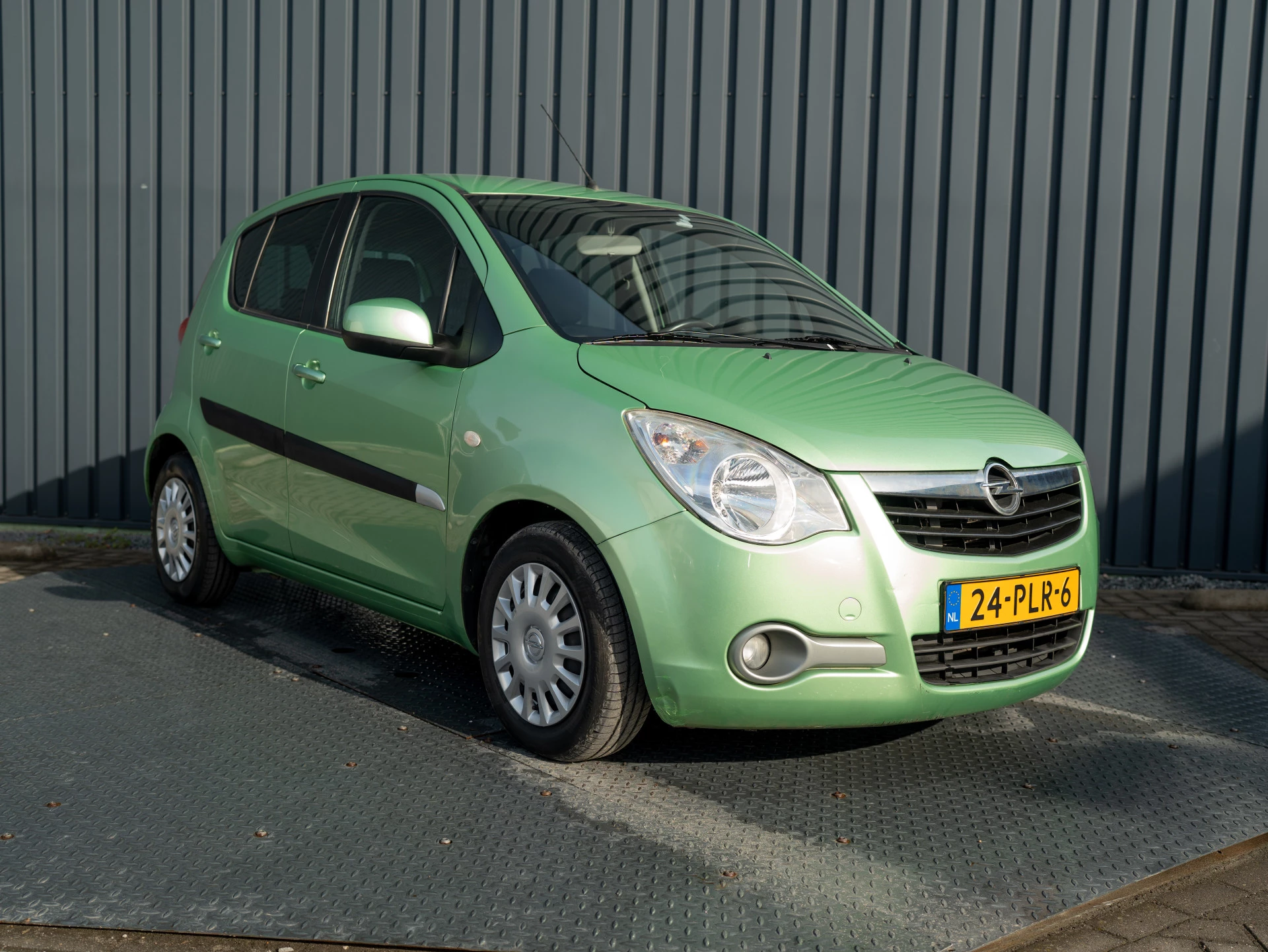Hoofdafbeelding Opel Agila