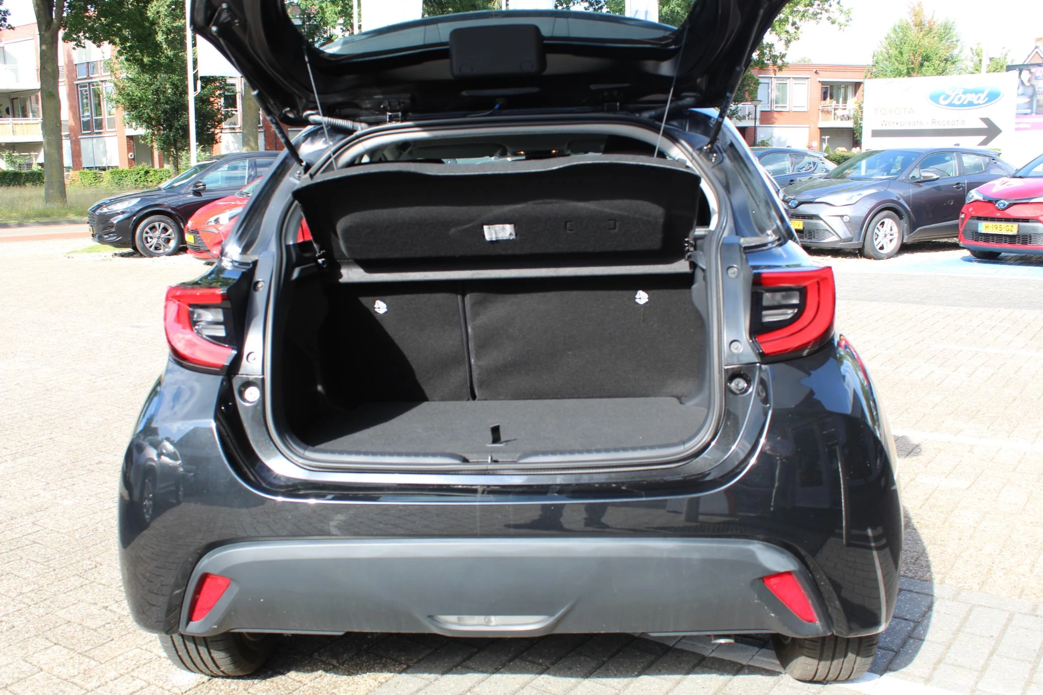 Hoofdafbeelding Toyota Yaris