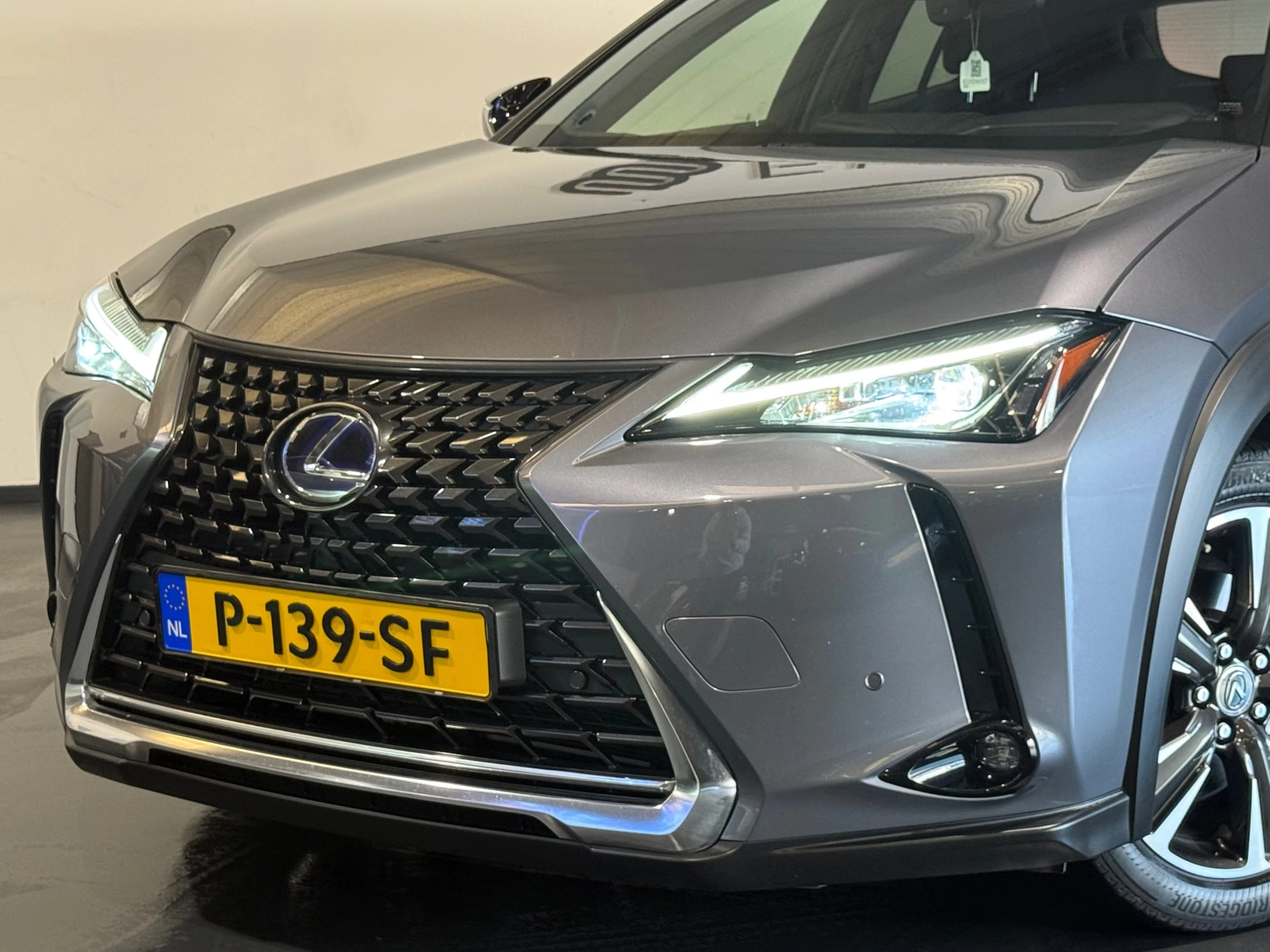 Hoofdafbeelding Lexus UX