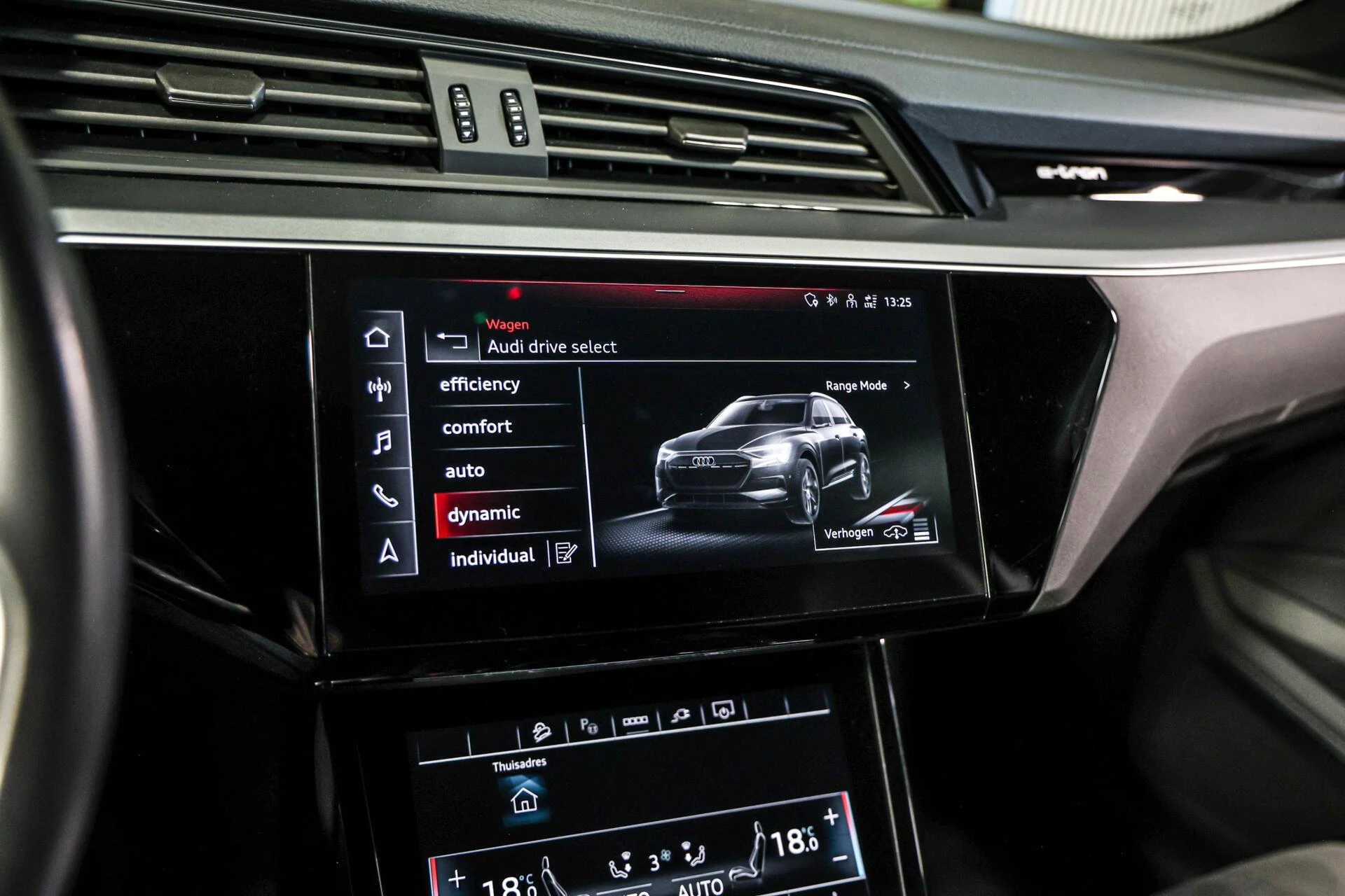 Hoofdafbeelding Audi Q8 e-tron