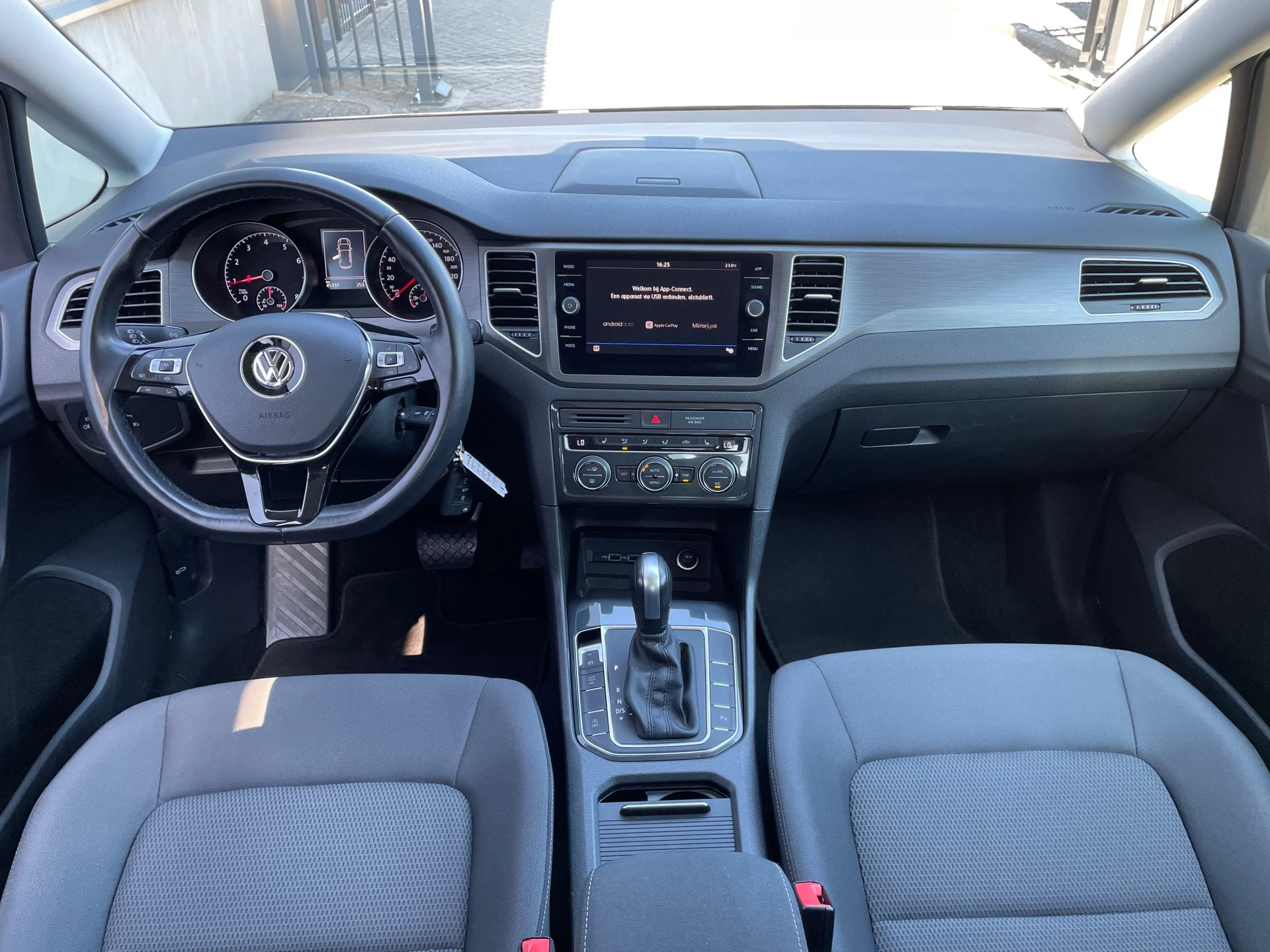 Hoofdafbeelding Volkswagen Golf Sportsvan