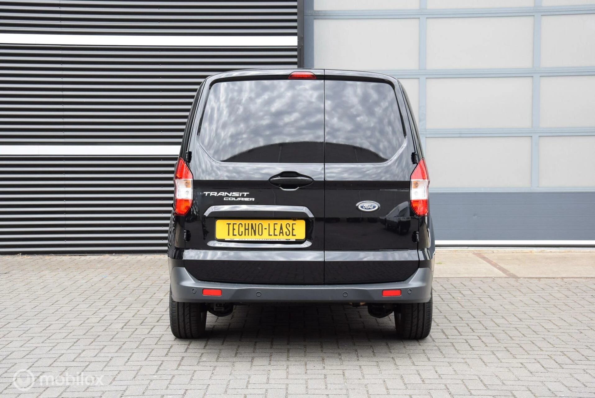 Hoofdafbeelding Ford Transit Courier