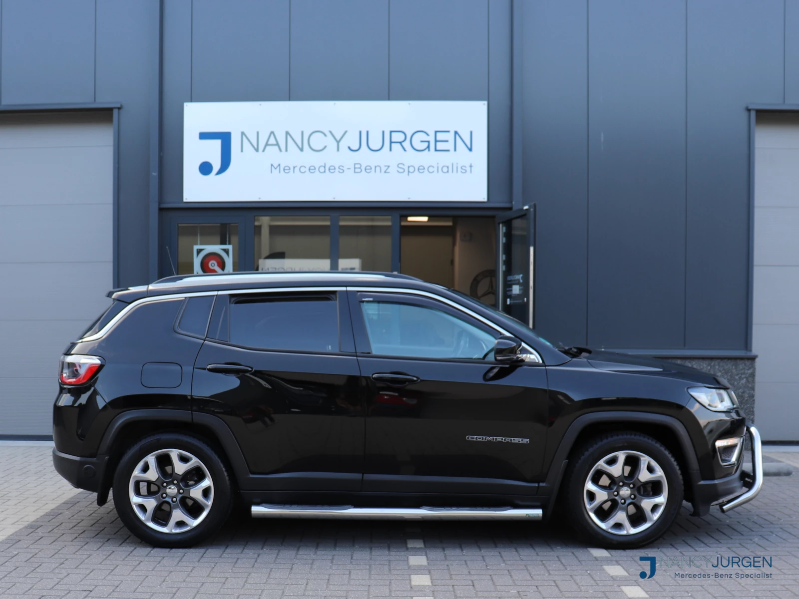 Hoofdafbeelding Jeep Compass