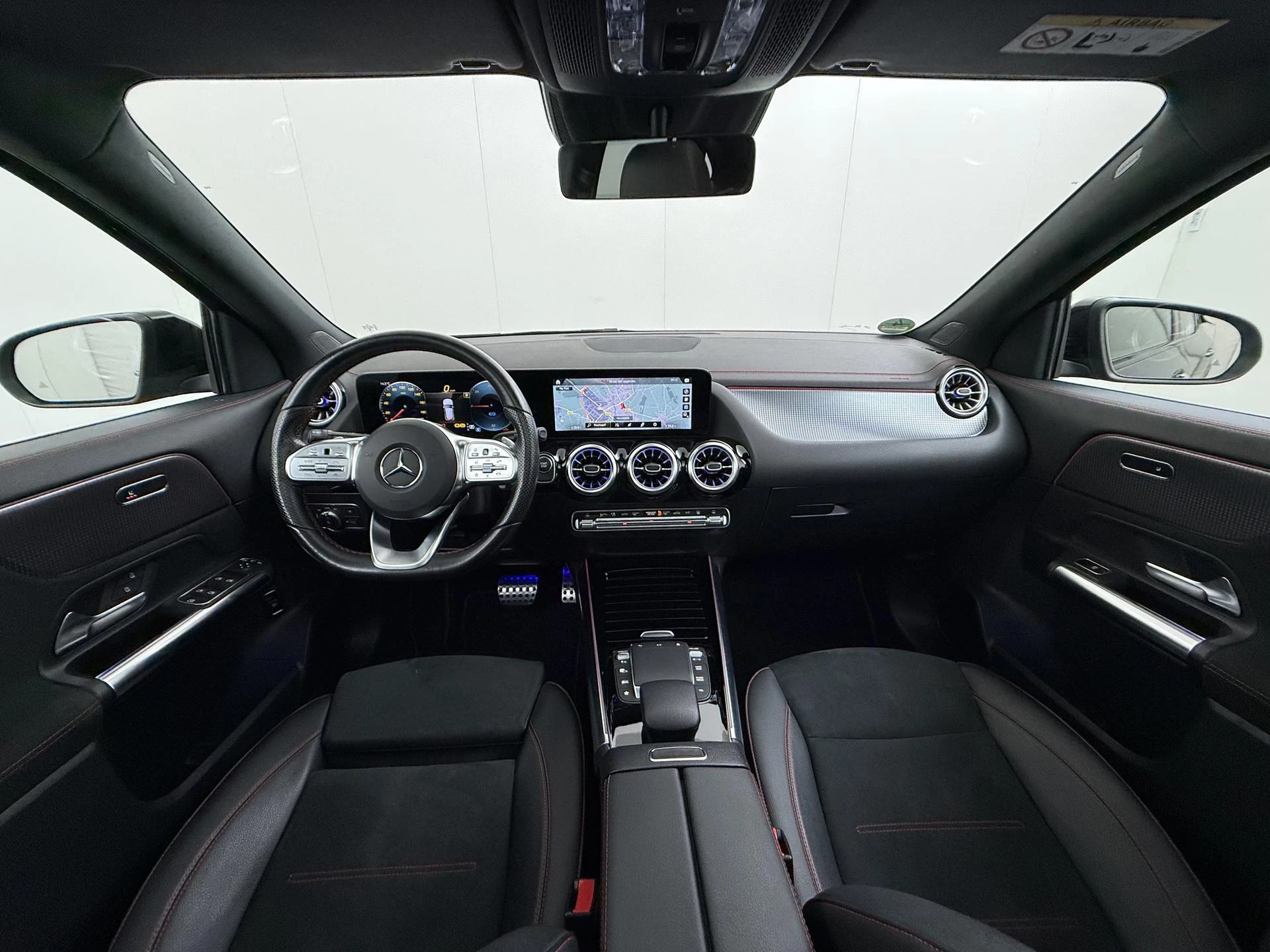 Hoofdafbeelding Mercedes-Benz EQA