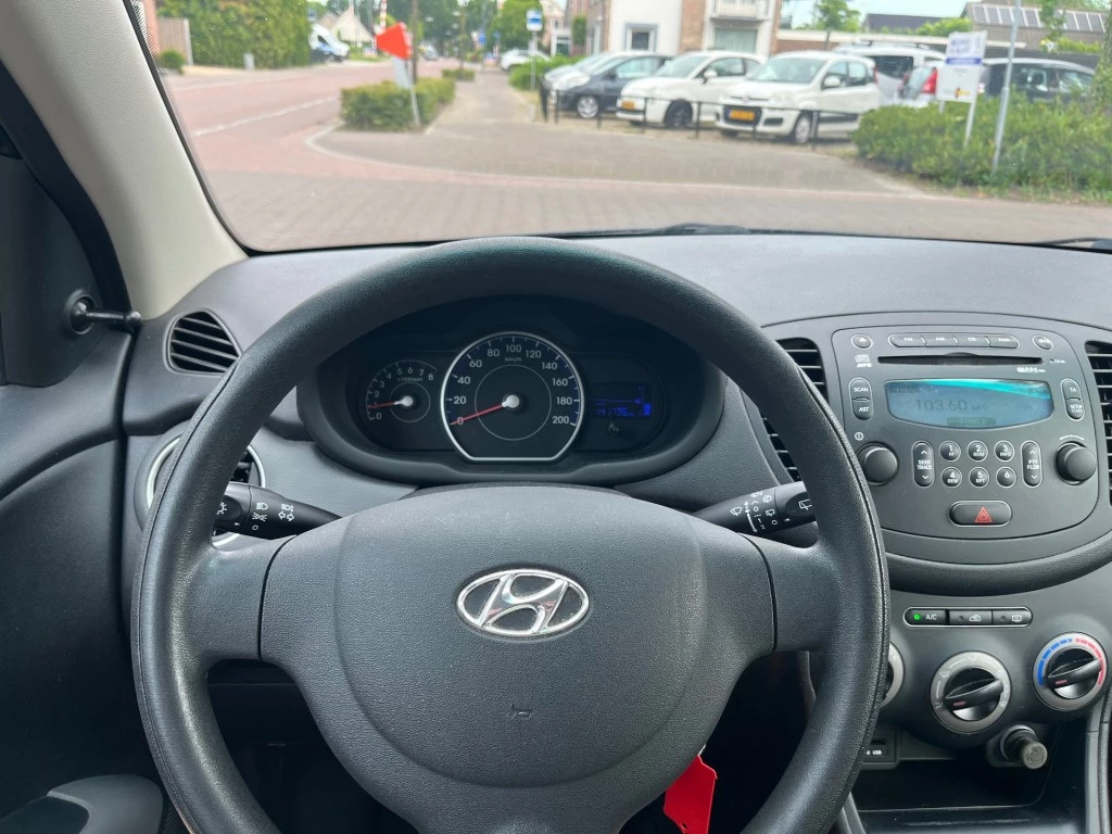 Hoofdafbeelding Hyundai i10