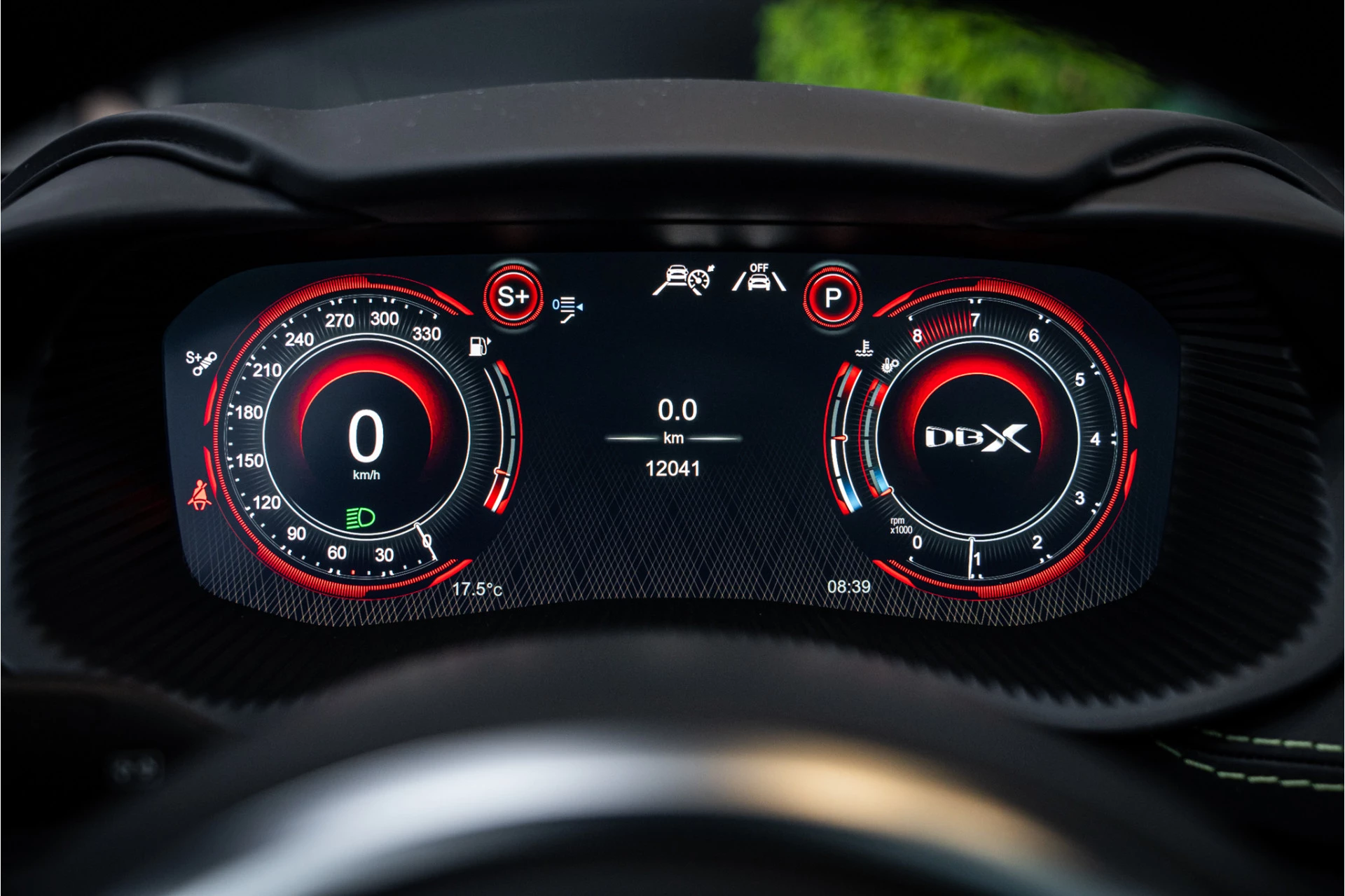 Hoofdafbeelding Aston Martin DBX