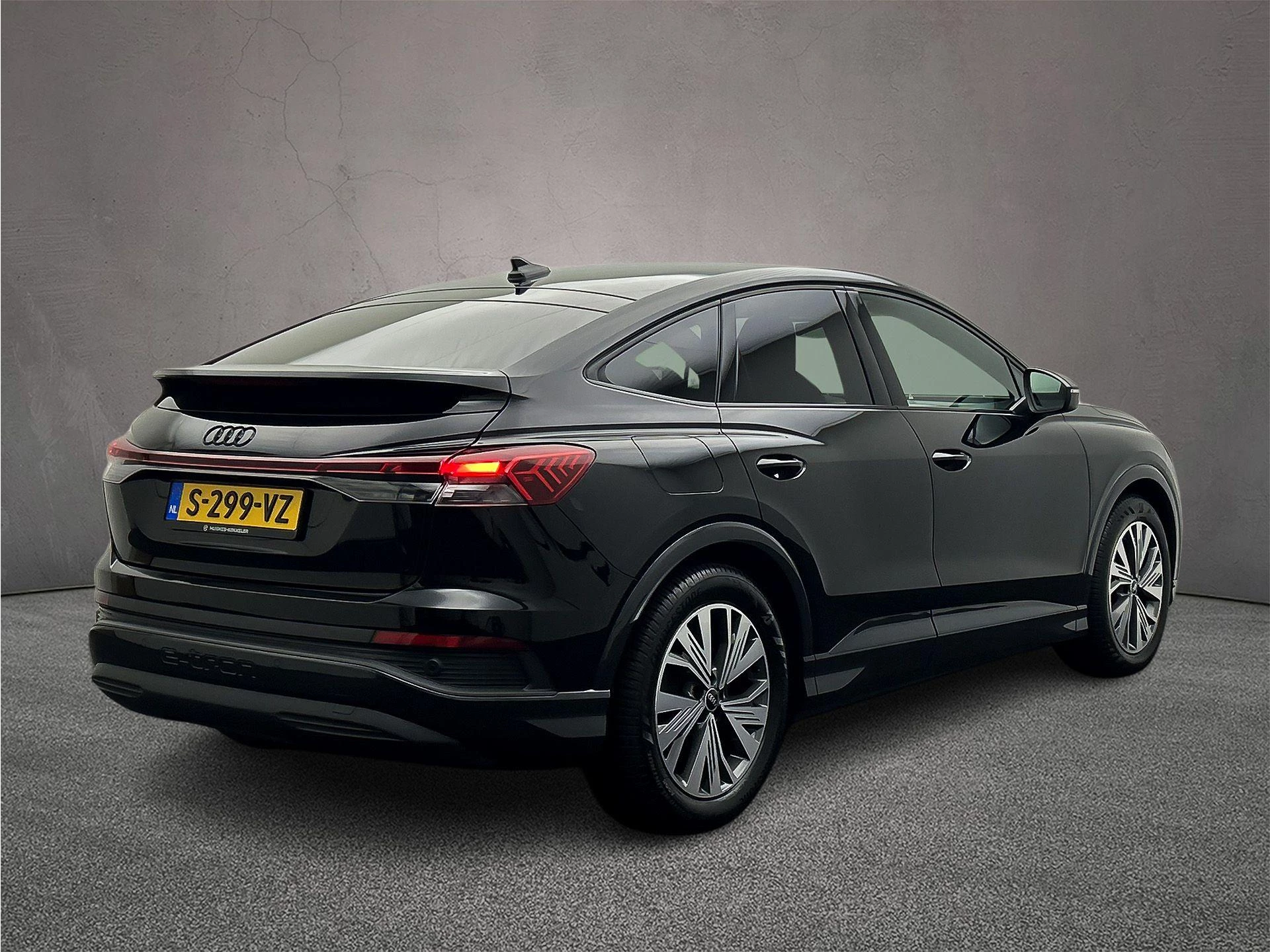 Hoofdafbeelding Audi Q4 e-tron