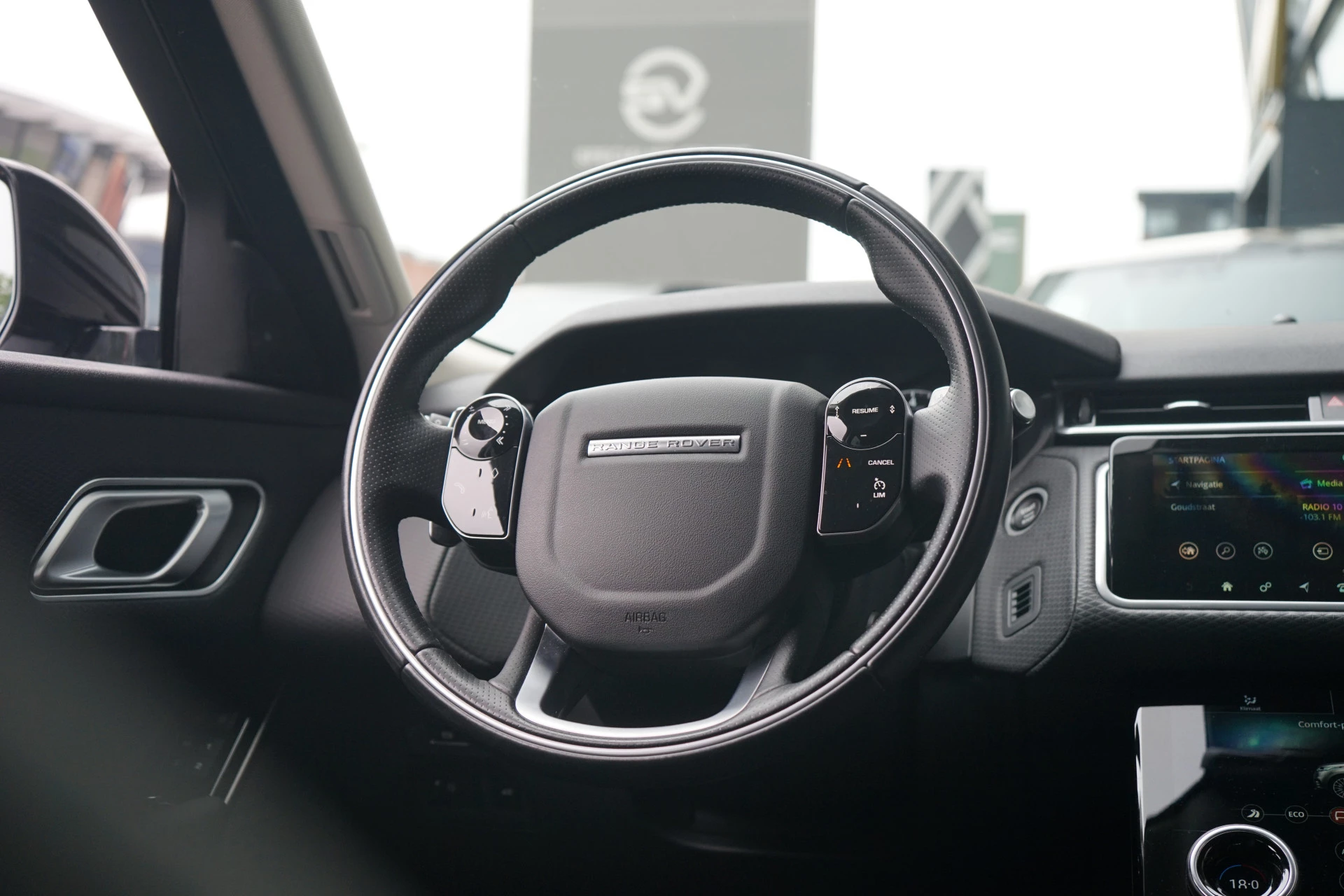 Hoofdafbeelding Land Rover Range Rover Velar