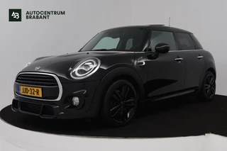 Mini Mini 1.5 Cooper Business Edition (PANORAMADAK, STOELVERWARMING, H&K AUDIO, SFEERVERLICHTING, CARPLAY NAVIGATIE, SENSOREN)