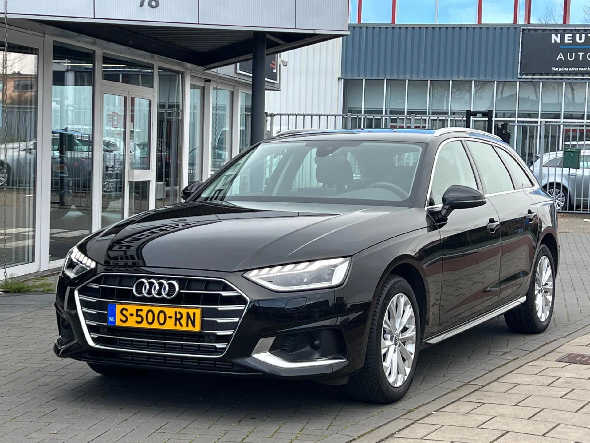 Hoofdafbeelding Audi A4