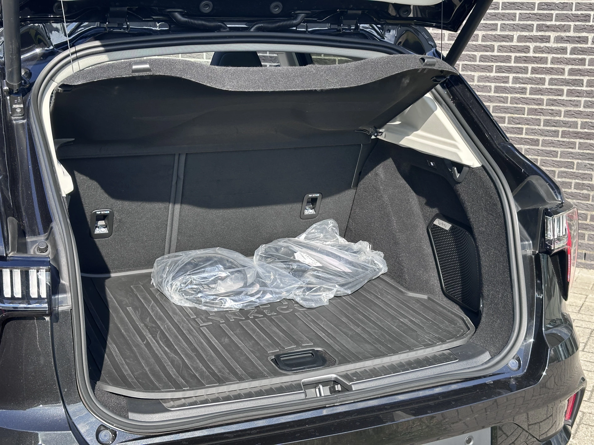 Hoofdafbeelding Lynk & Co 01