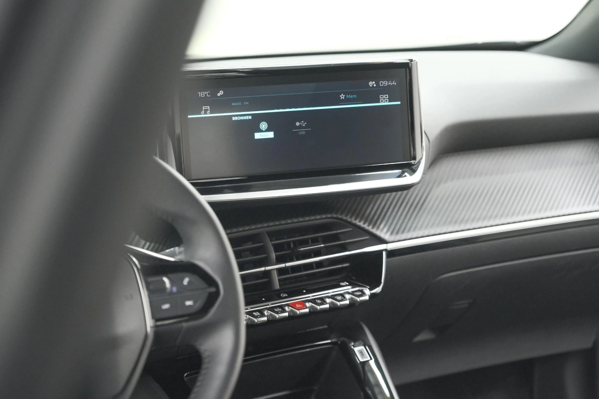 Hoofdafbeelding Peugeot e-2008