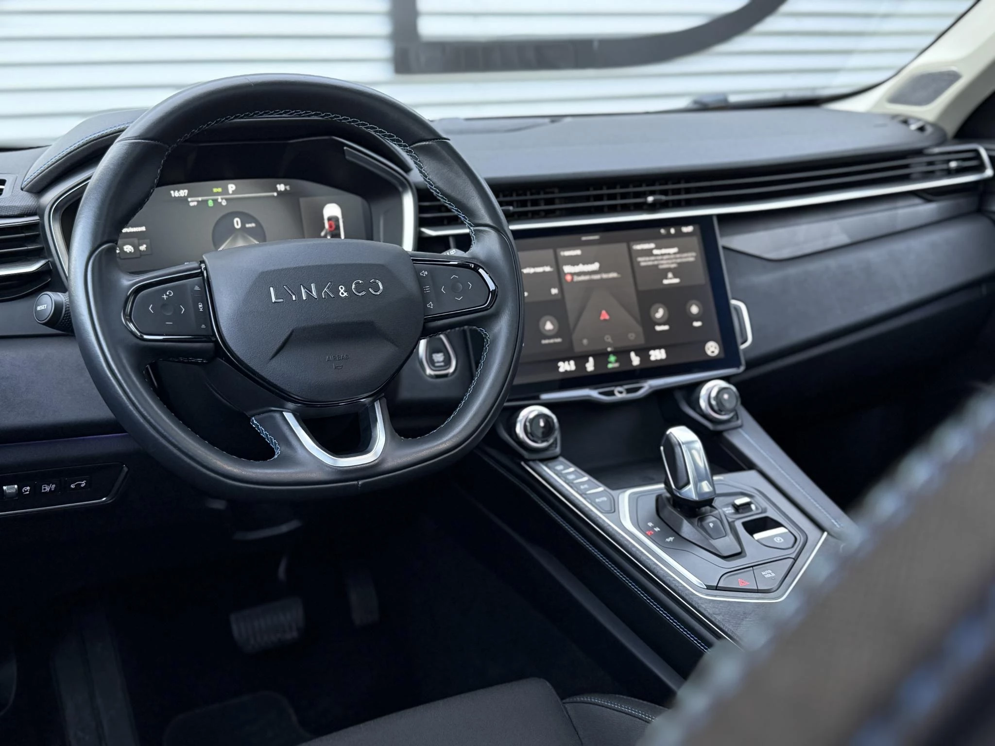 Hoofdafbeelding Lynk & Co 01