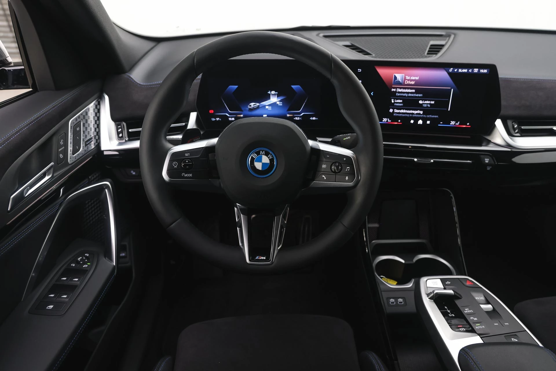 Hoofdafbeelding BMW iX2