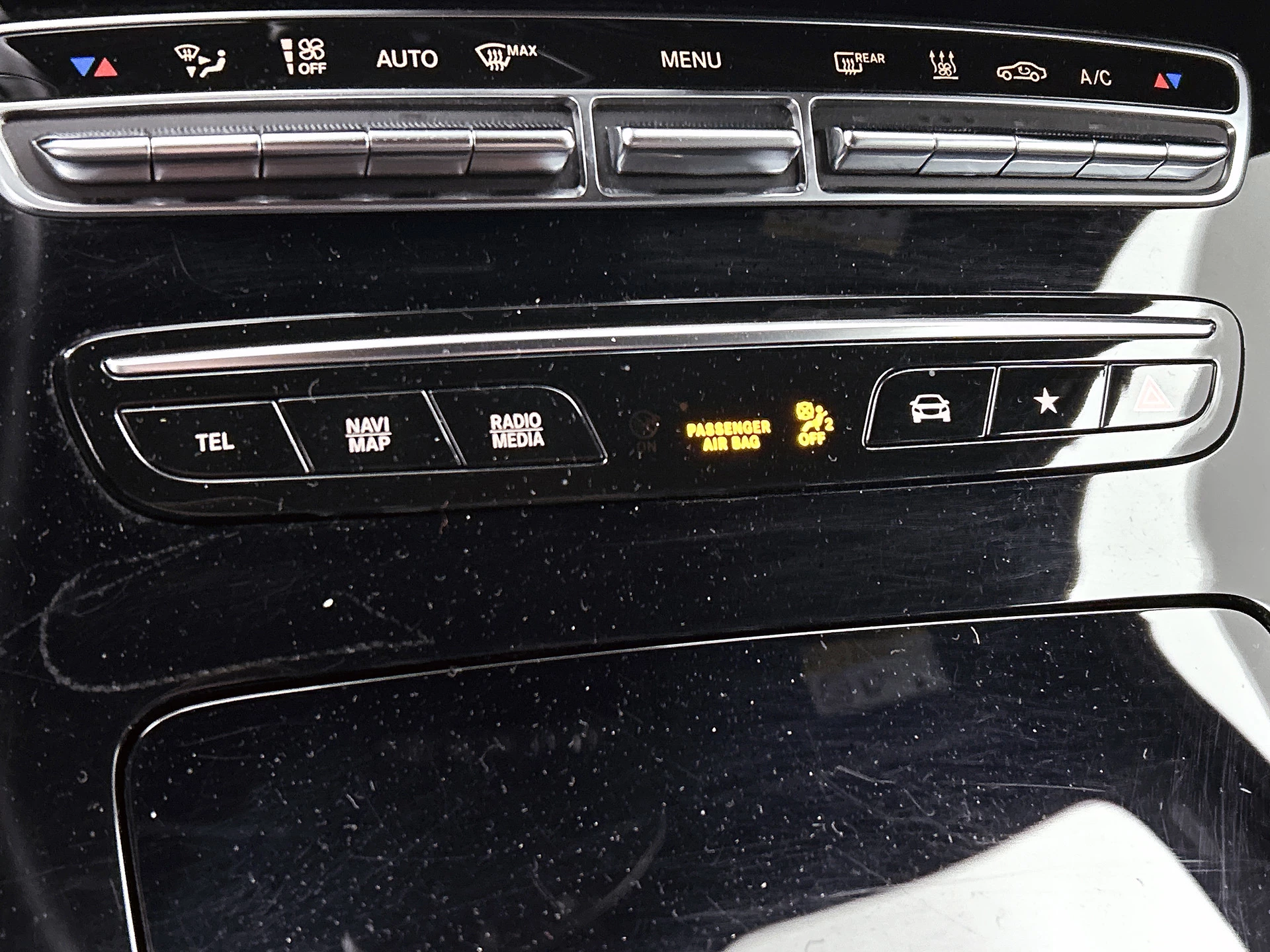 Hoofdafbeelding Mercedes-Benz EQC