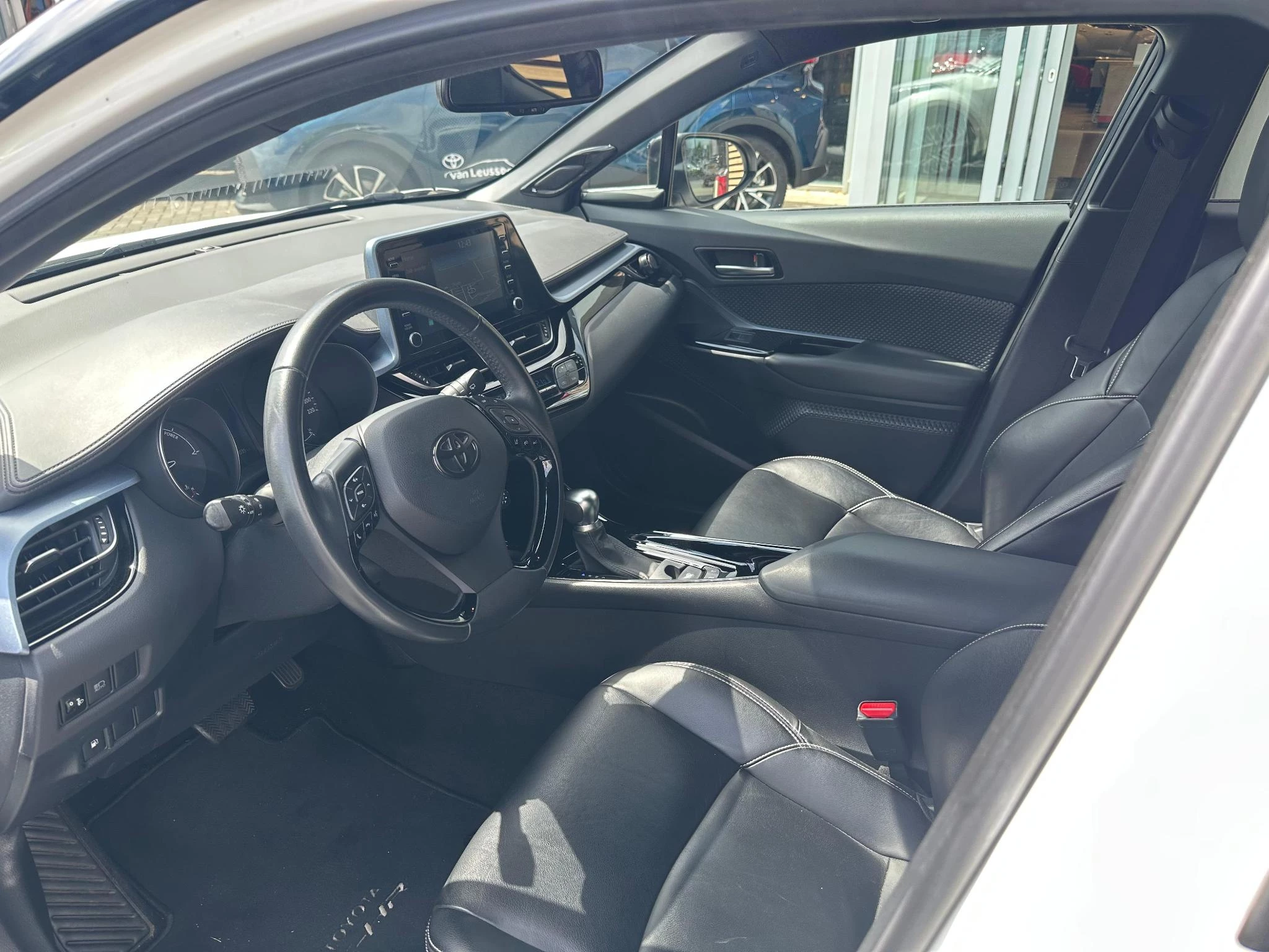 Hoofdafbeelding Toyota C-HR
