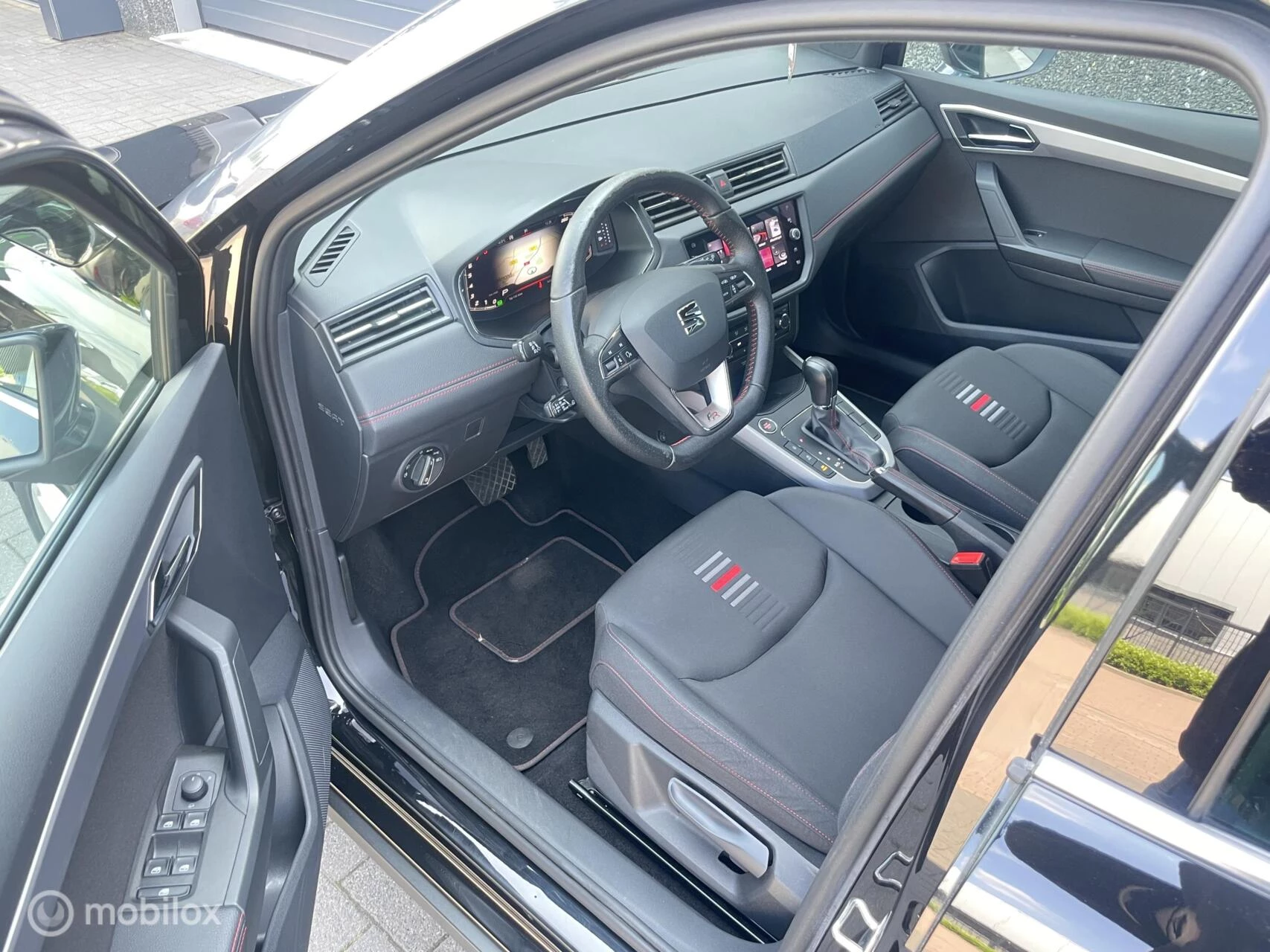 Hoofdafbeelding SEAT Arona