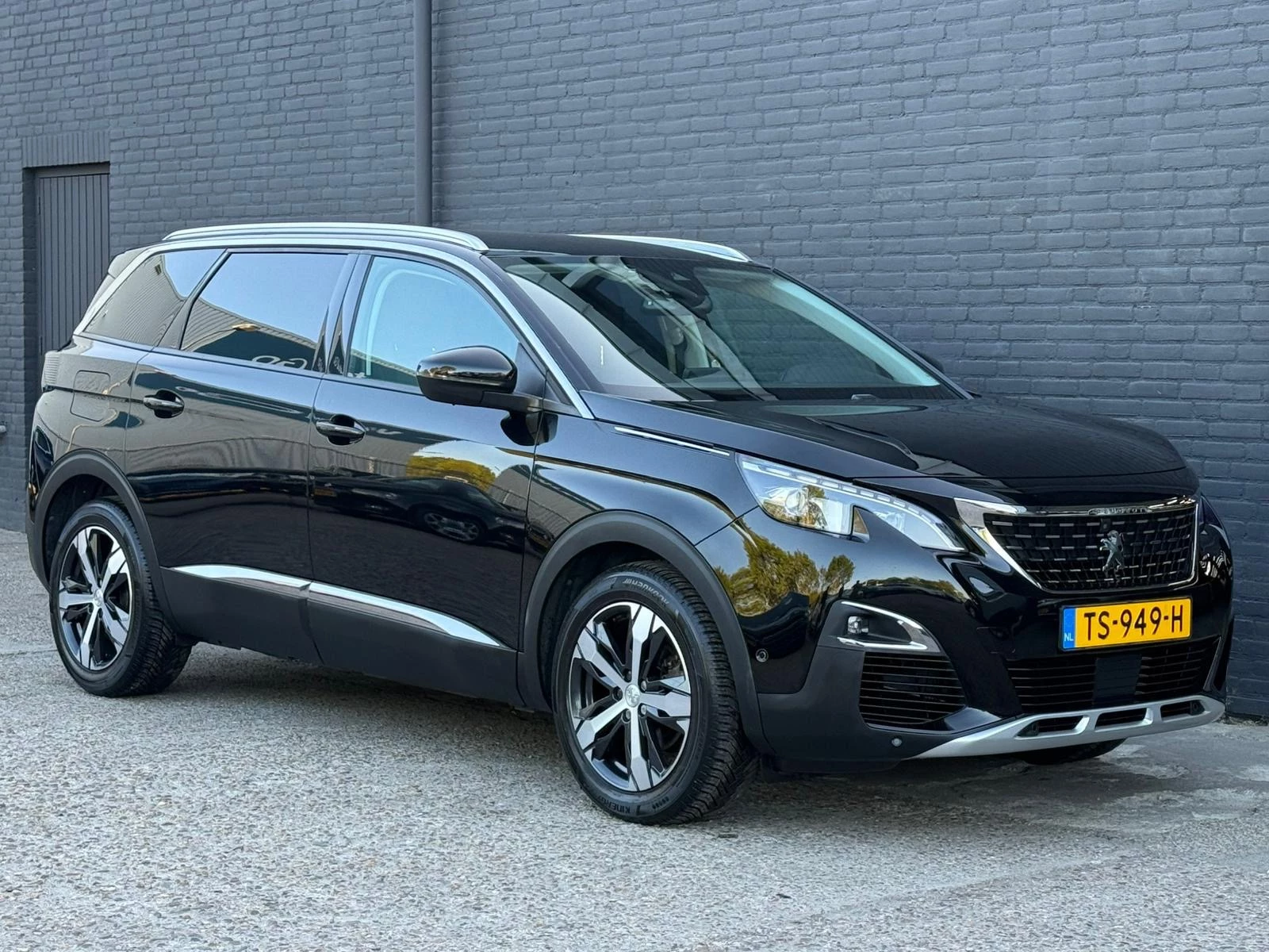 Hoofdafbeelding Peugeot 5008