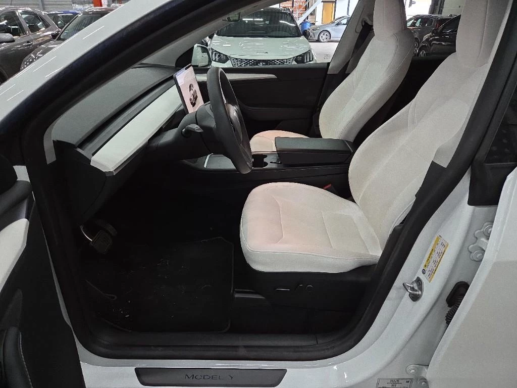 Hoofdafbeelding Tesla Model Y