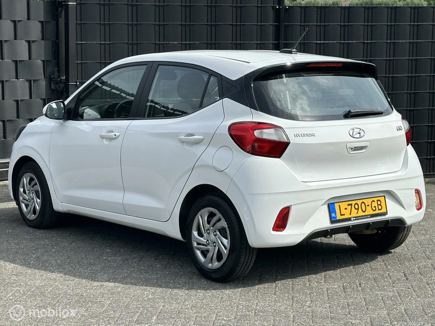 Hoofdafbeelding Hyundai i10