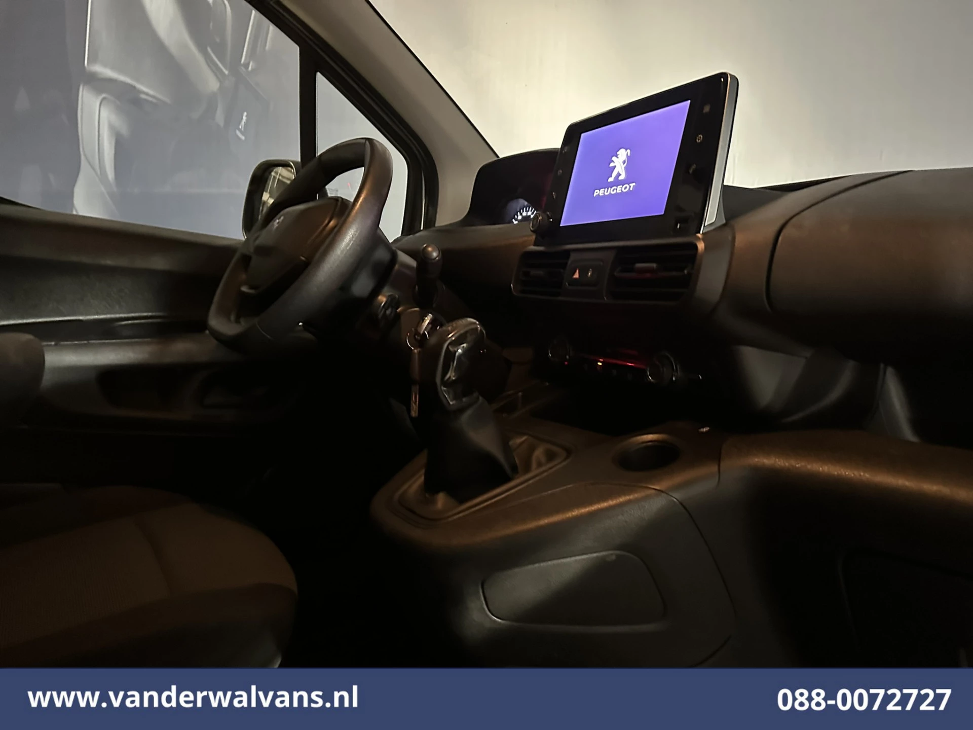 Hoofdafbeelding Peugeot Partner