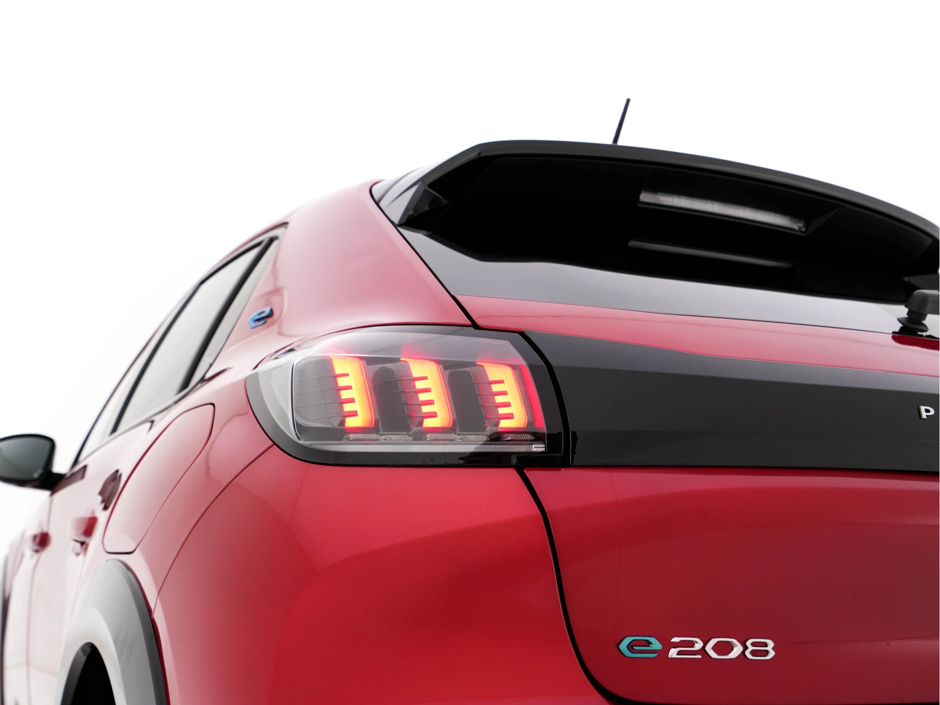 Hoofdafbeelding Peugeot e-208