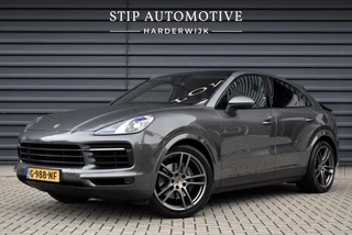 Hoofdafbeelding Porsche Cayenne Porsche Cayenne Coupé 3.0 E-Hybrid 462pk | Pano | Sport Chrono | Achterasbesturing | 21'' Wielen | Leder Dashbord | Orig. NL |
