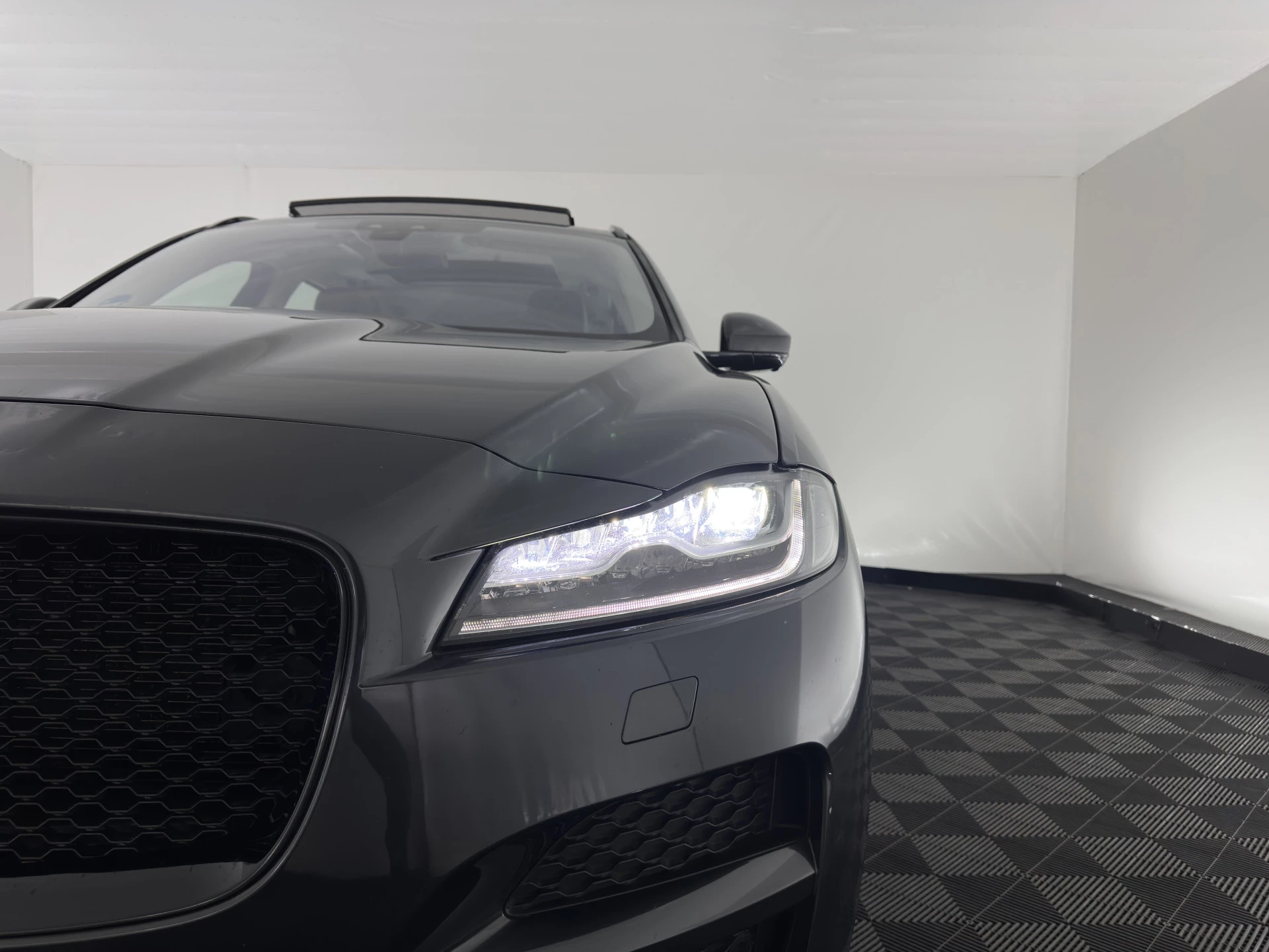 Hoofdafbeelding Jaguar F-PACE