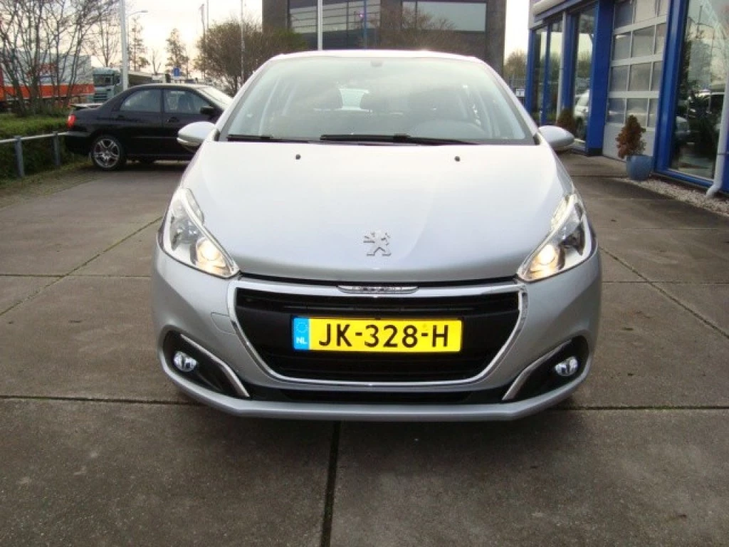 Hoofdafbeelding Peugeot 208