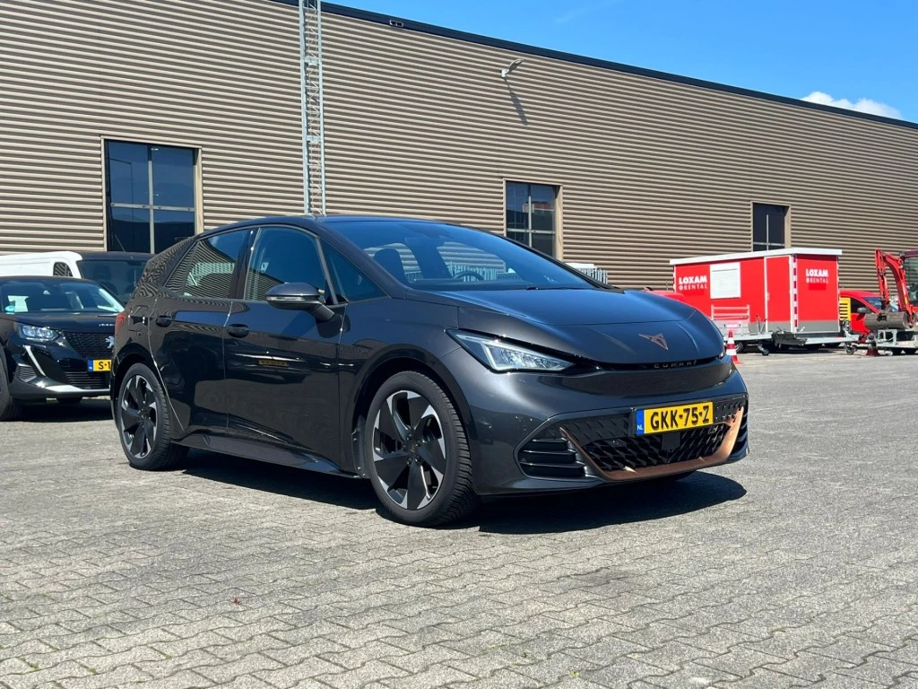 Hoofdafbeelding CUPRA Born