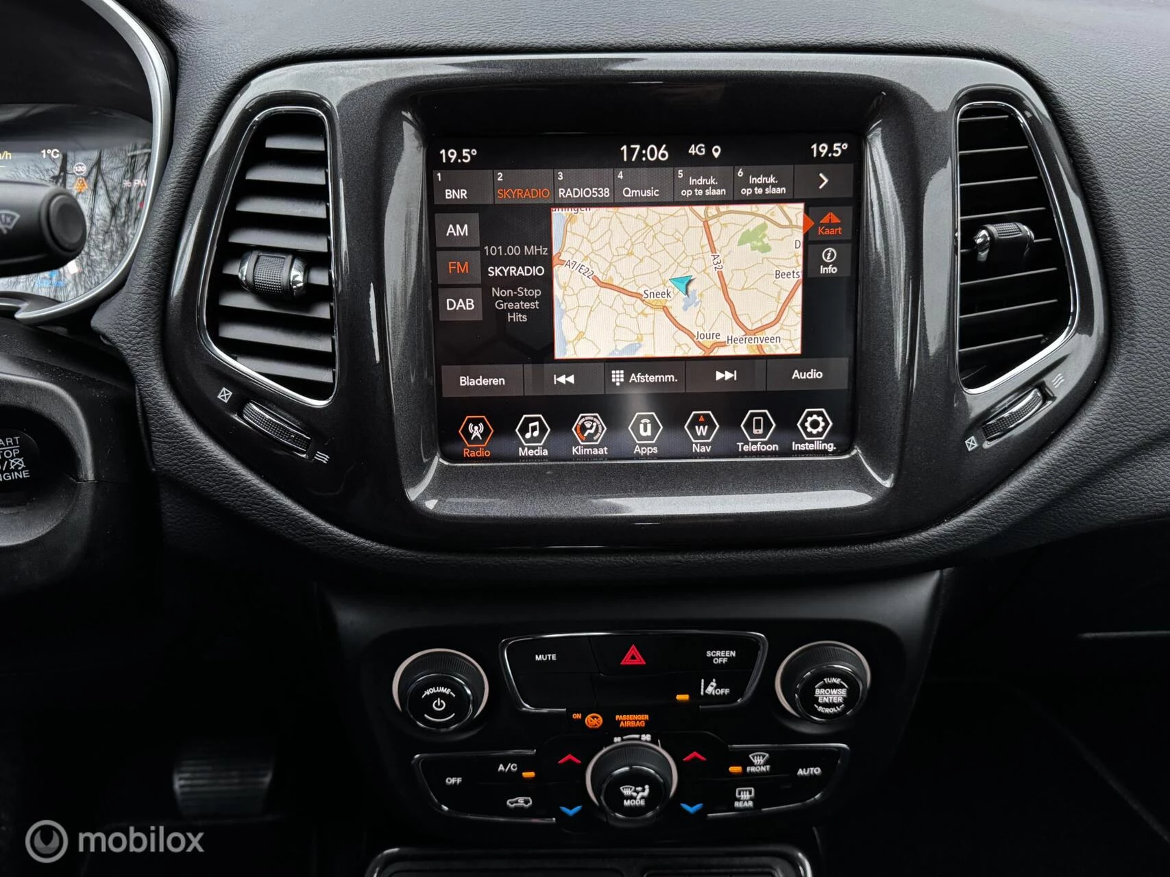 Hoofdafbeelding Jeep Compass