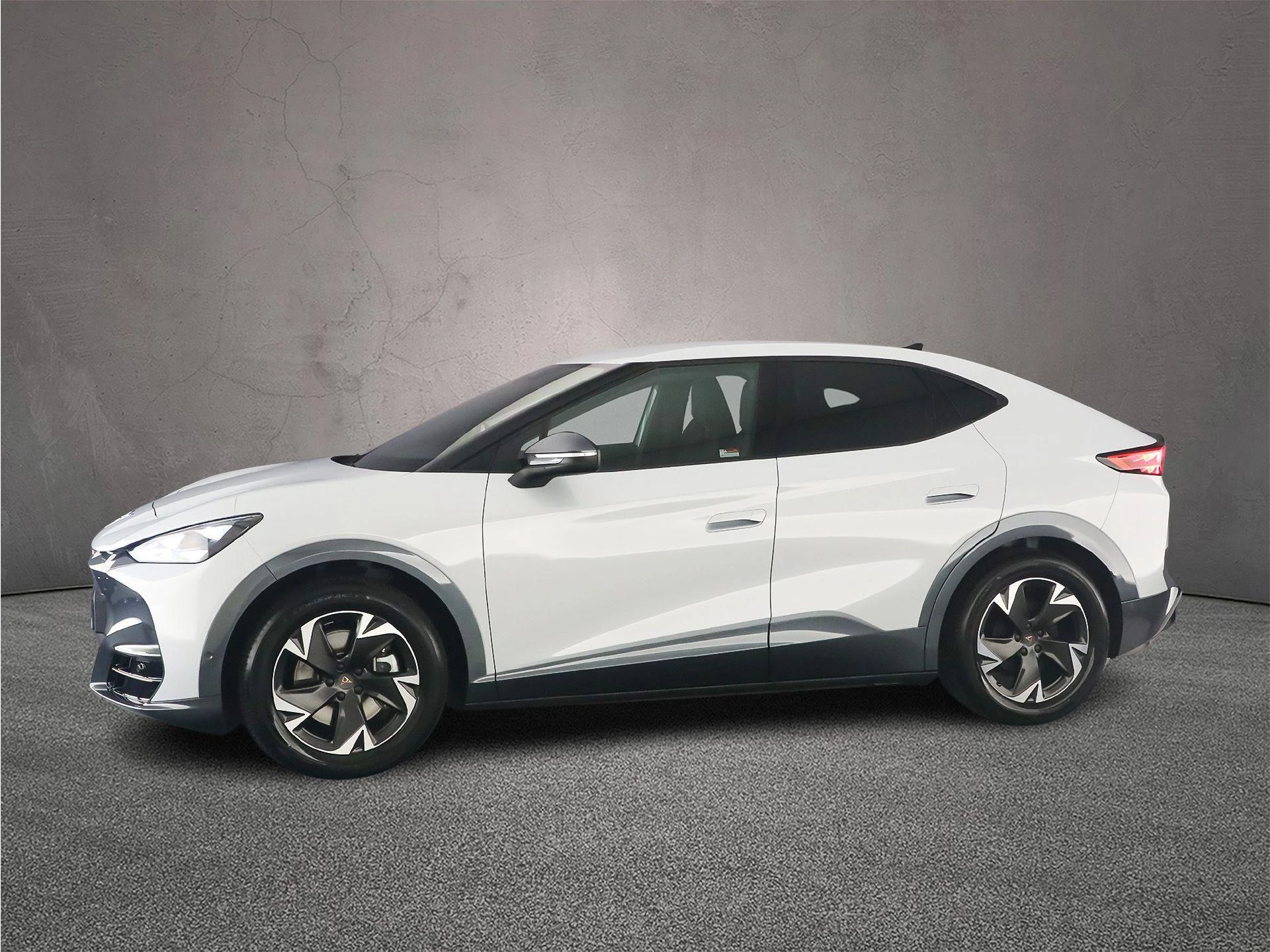 Hoofdafbeelding CUPRA Tavascan