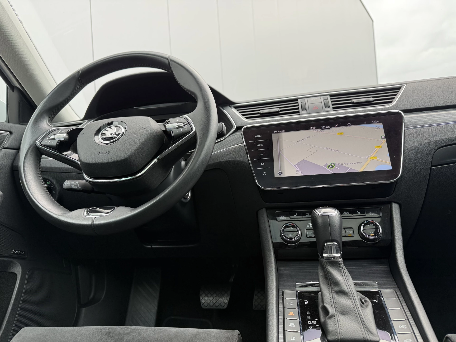 Hoofdafbeelding Škoda Superb