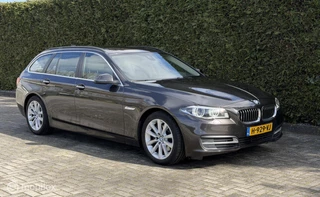 BMW 5-serie Touring 530d Auto High Exe HUD Trekha Camera LED