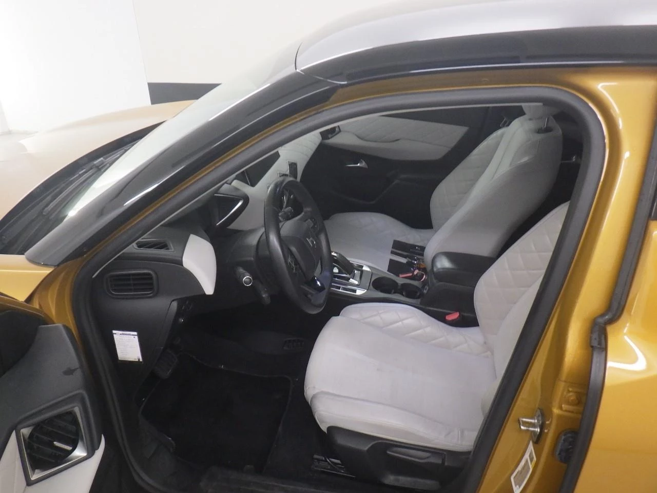 Hoofdafbeelding DS DS 3