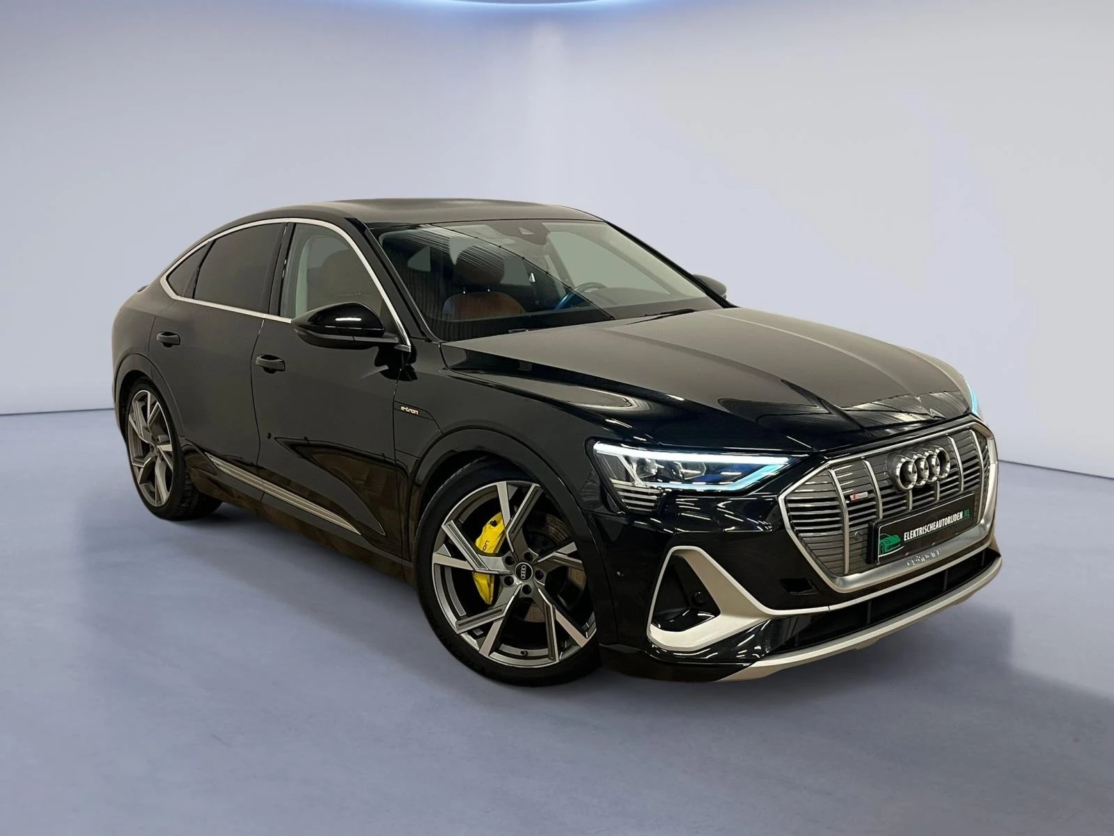 Hoofdafbeelding Audi e-tron