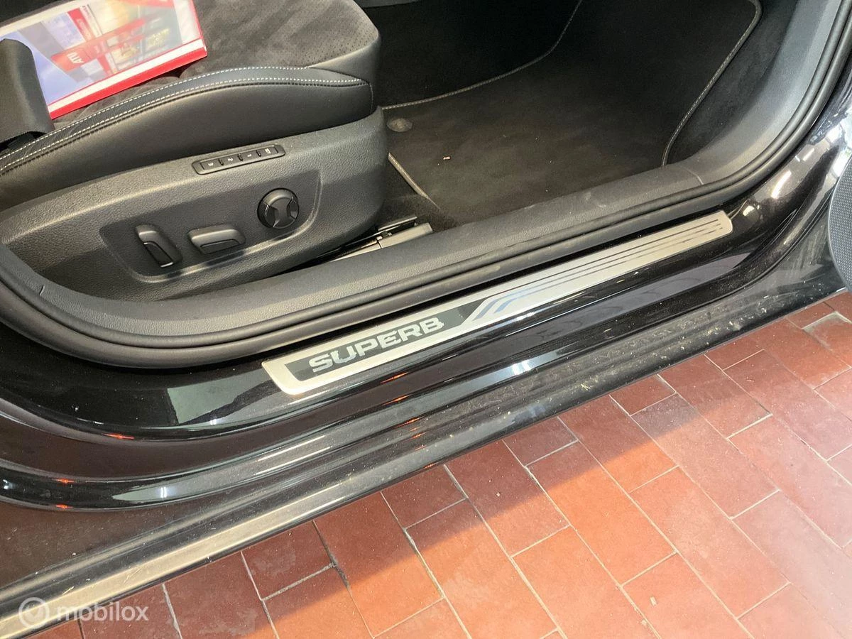 Hoofdafbeelding Škoda Superb