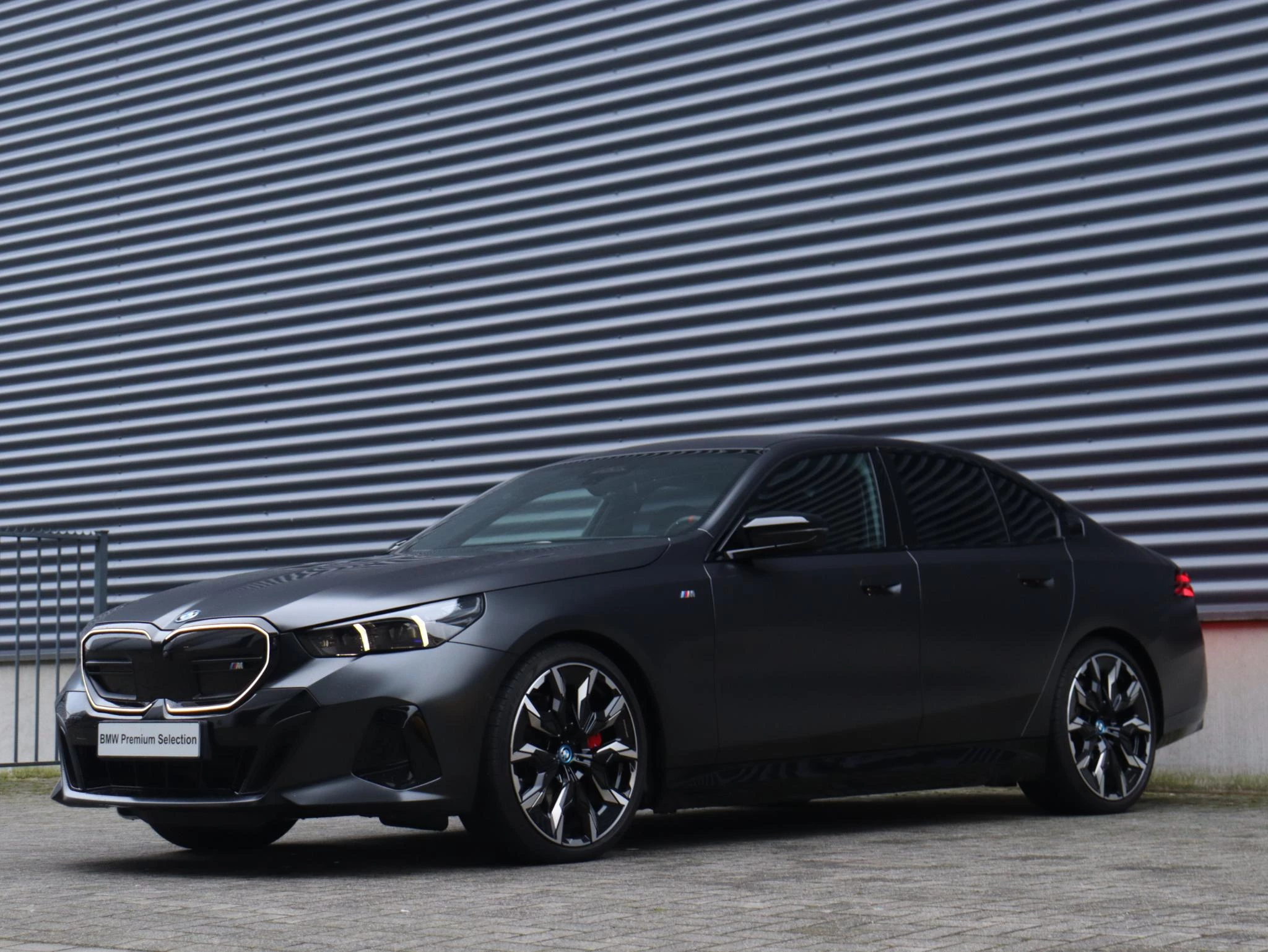 Hoofdafbeelding BMW i5