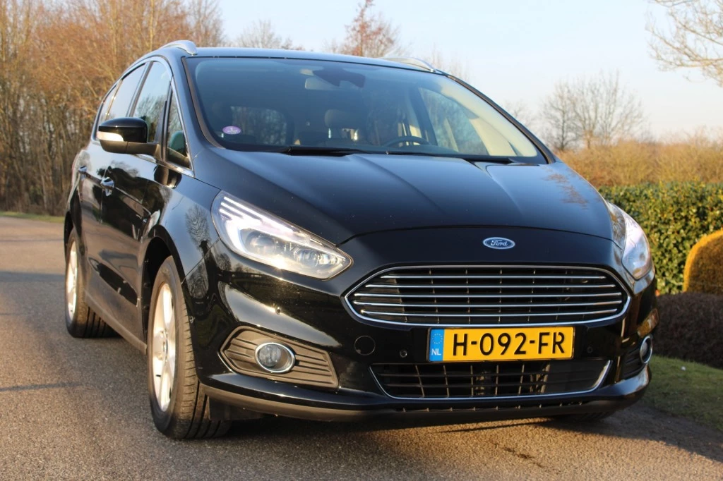 Hoofdafbeelding Ford S-Max