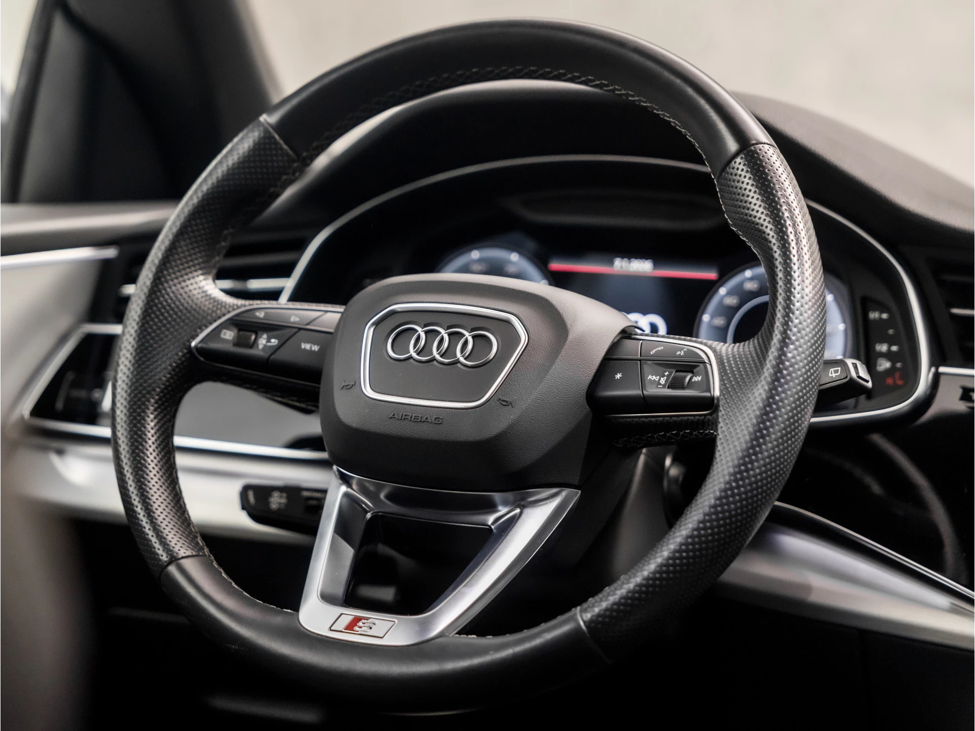 Hoofdafbeelding Audi Q8