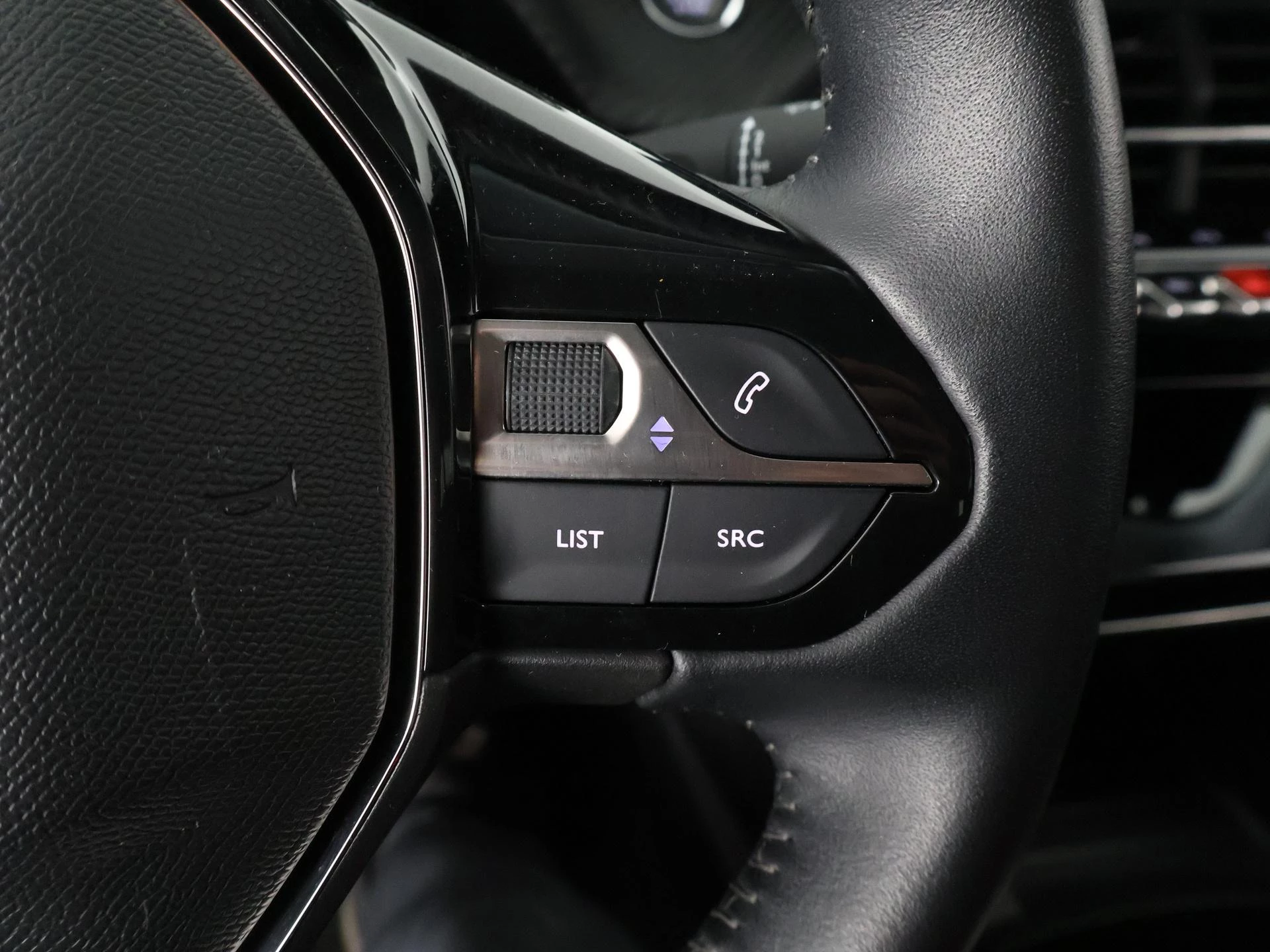 Hoofdafbeelding Peugeot e-208