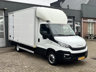 Iveco Daily 35C16V 2.3 Himatic Automaat 800kg laadklep Trekhaak 3500kg Trekgewicht zijdeur Airco cruise controle Telefoonverbinding 3-Persoons bakwagen verhuiswagen Meubelbak Euro 6 Tachograaf
