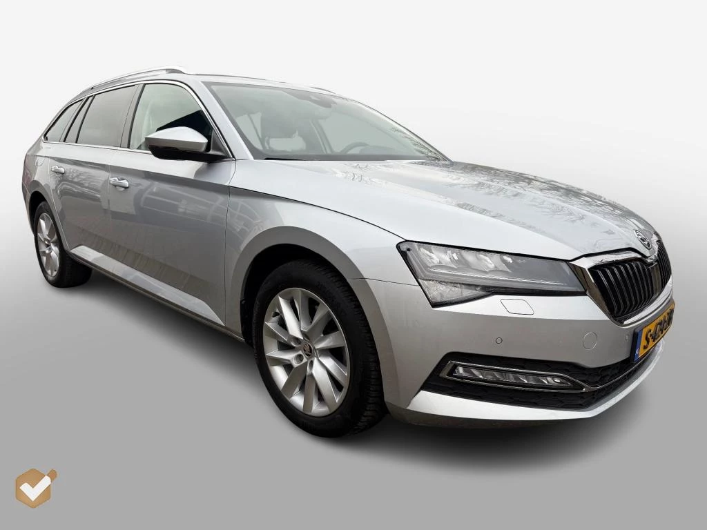 Hoofdafbeelding Škoda Superb