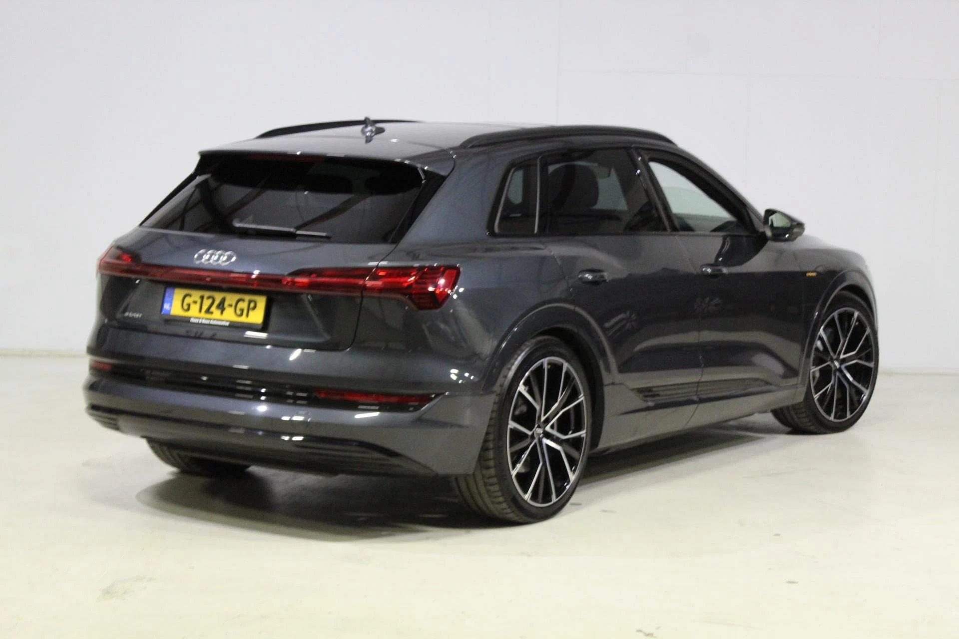 Hoofdafbeelding Audi e-tron