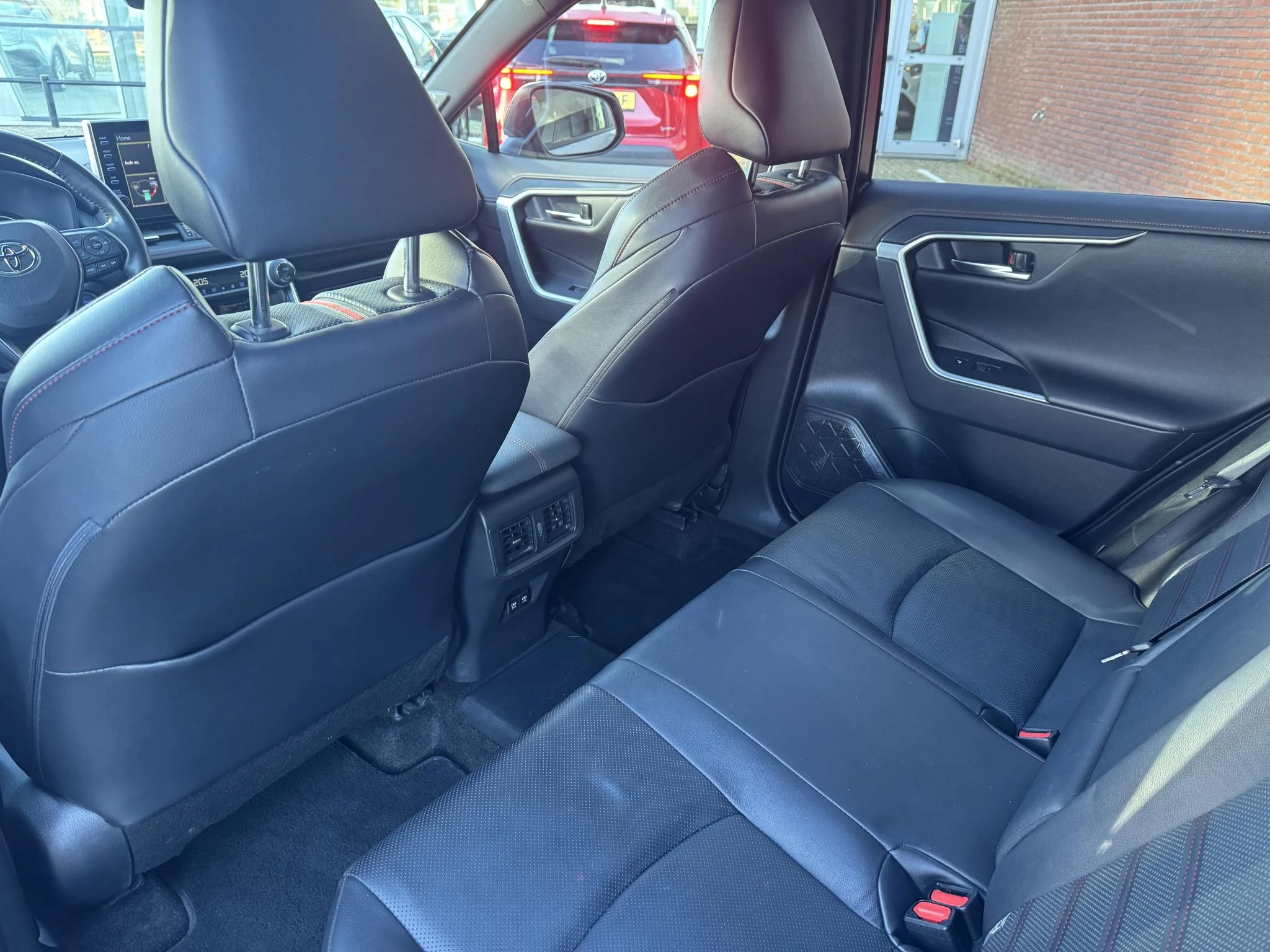 Hoofdafbeelding Toyota RAV4